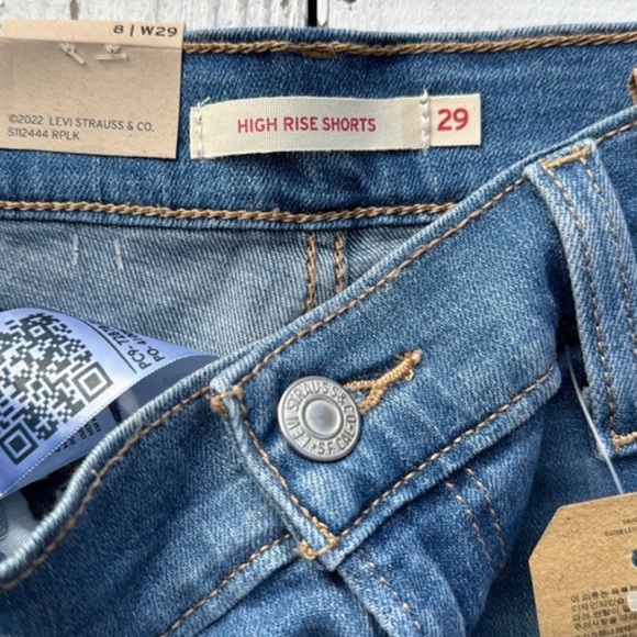 Levi’s High Rise Cut-off Denim Shorts NWT - Picture 6 of 11